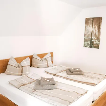 Frankenwald Chalets - Ferienhaus Mit Privaten Whirlpool Wilhelmsthal Экстерьер фото